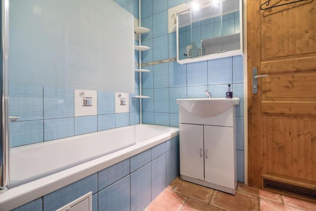 Spacious Central Apartment Вена Экстерьер фото