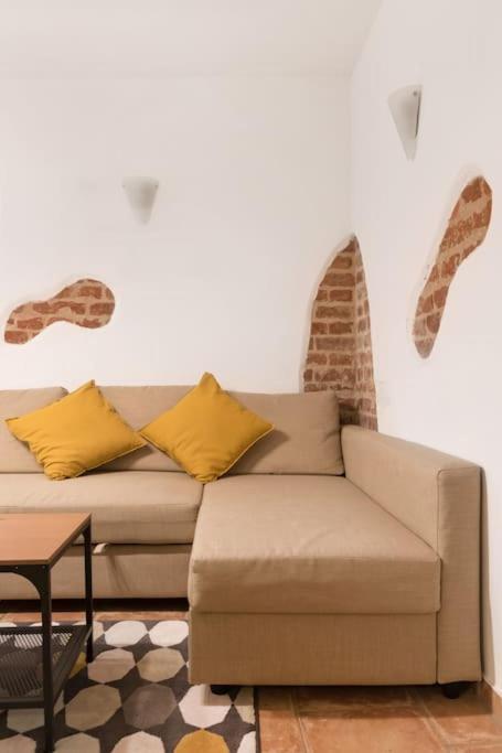 Spacious Central Apartment Вена Экстерьер фото
